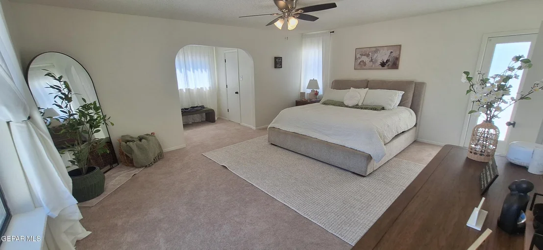 Photo of 656 MOONDALE Drive