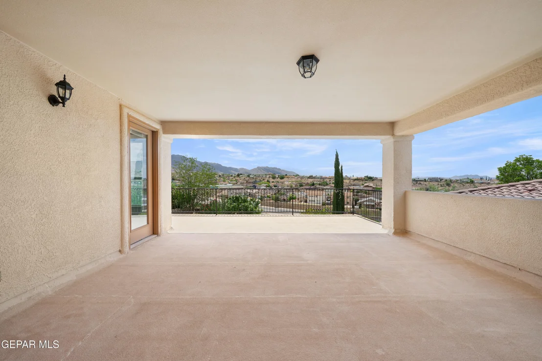 Photo of 7250 LONGSPUR Drive