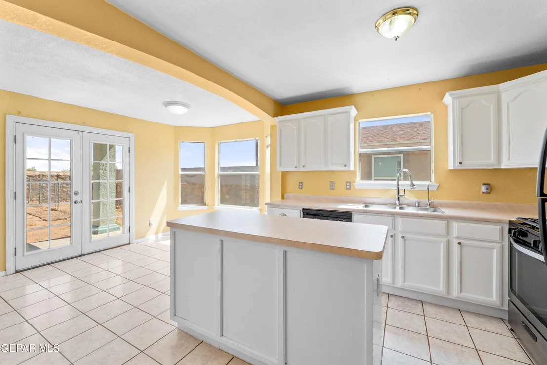 Photo of 6233 Kings Bridge Drive