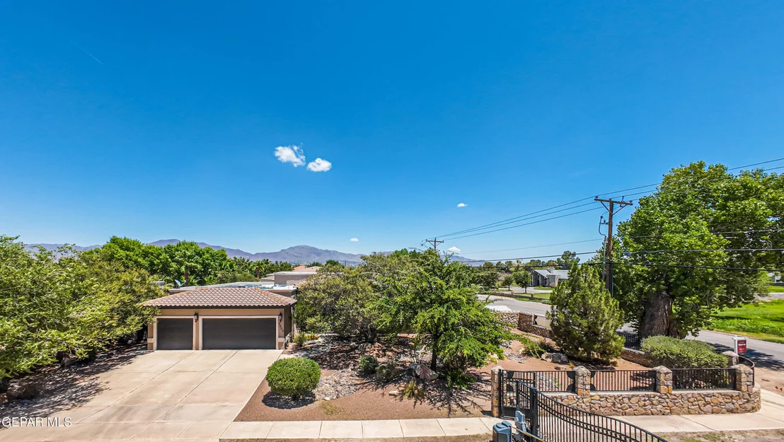 Photo of 5800 ANGEL Street