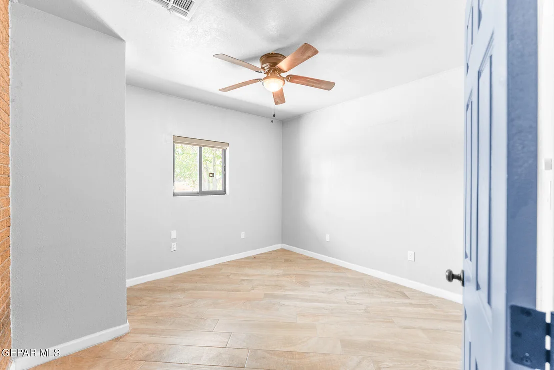 Photo of 814 GALLOWAY Drive