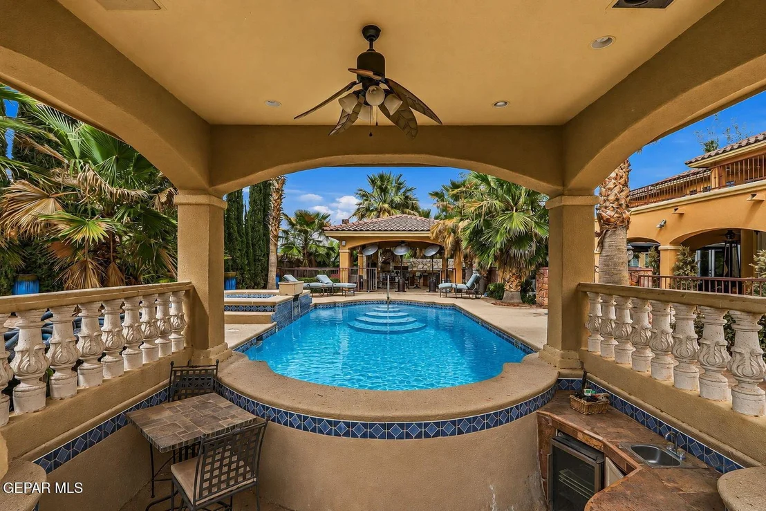 Photo of 609 MEADOW WILLOW Drive