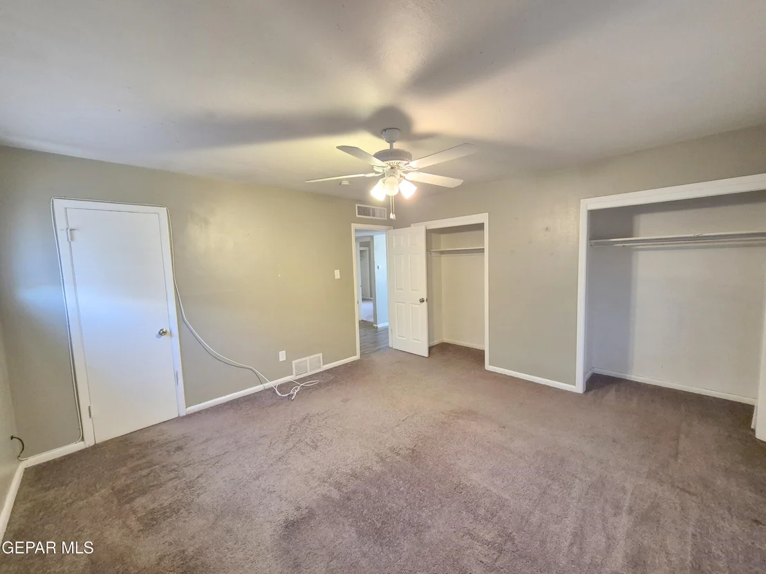 Photo of 417 Balboa Road