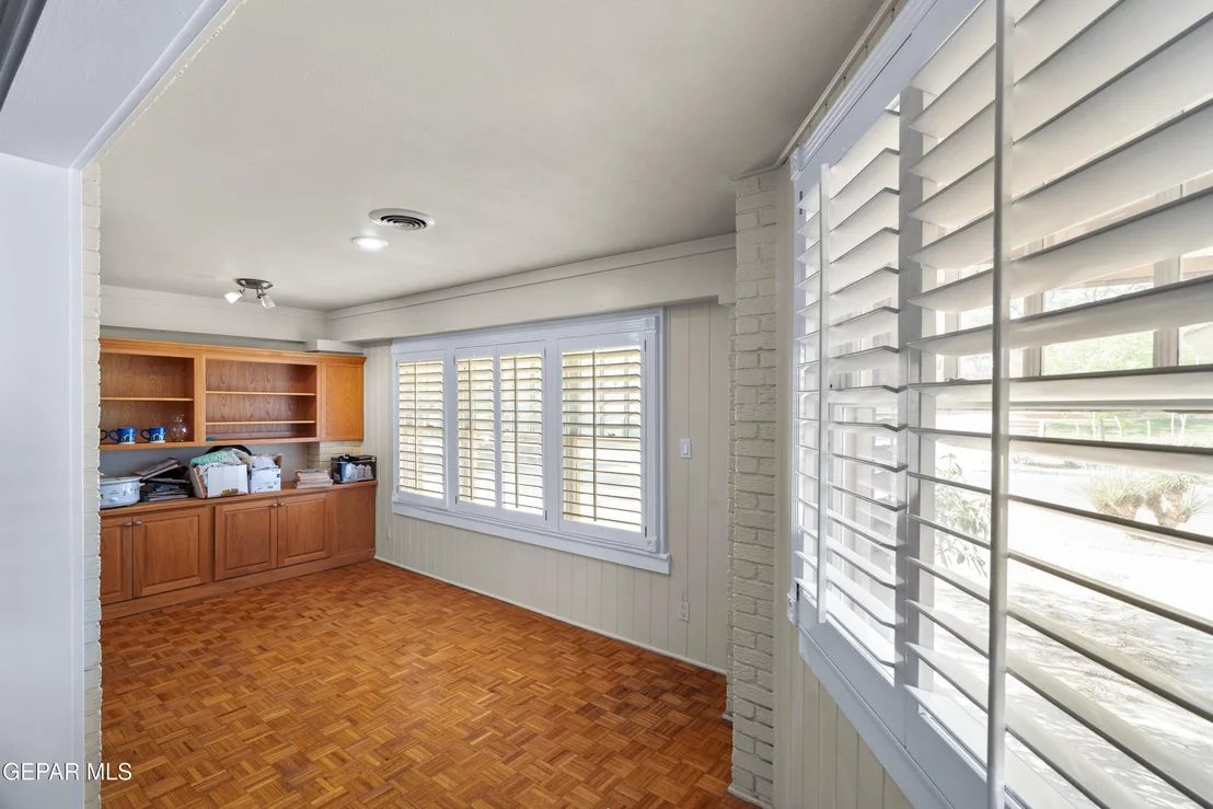 Photo of 3020 Wheeling Avenue