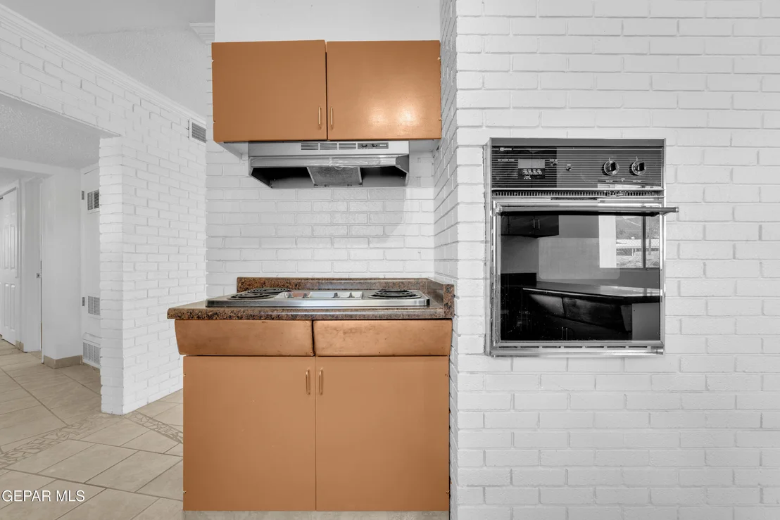 Photo of 6033 Isabella Drive