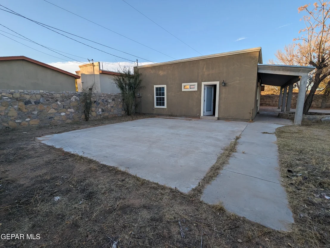 Photo of 3449 Krag Street