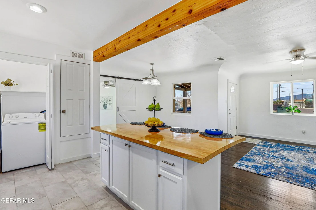 Photo of 228 WOOLDRIDGE Drive