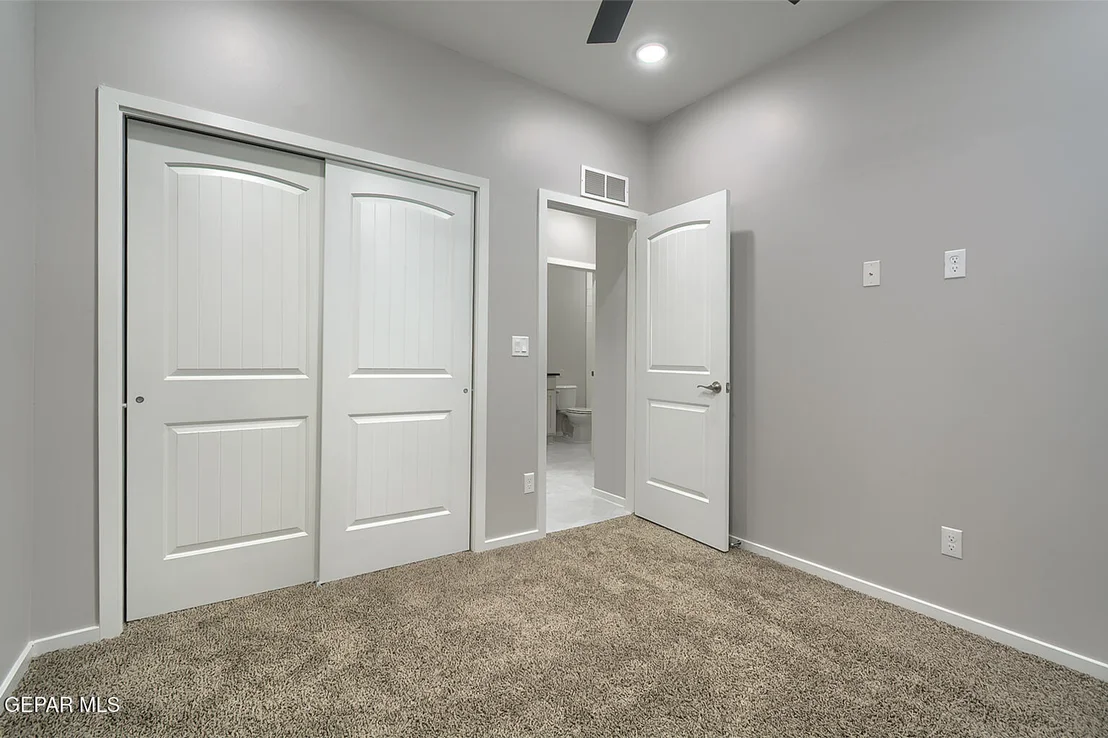 Photo of 13865 Summer Wave Avenue