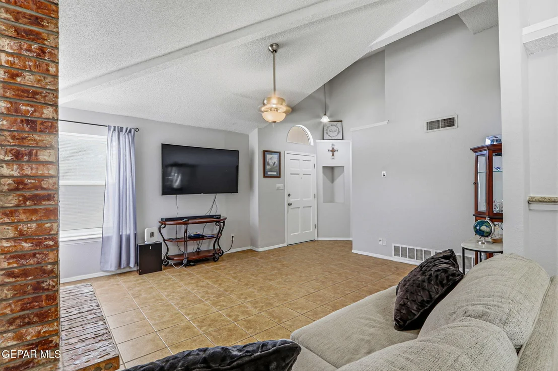 Photo of 11050 GOLDEN POND Drive