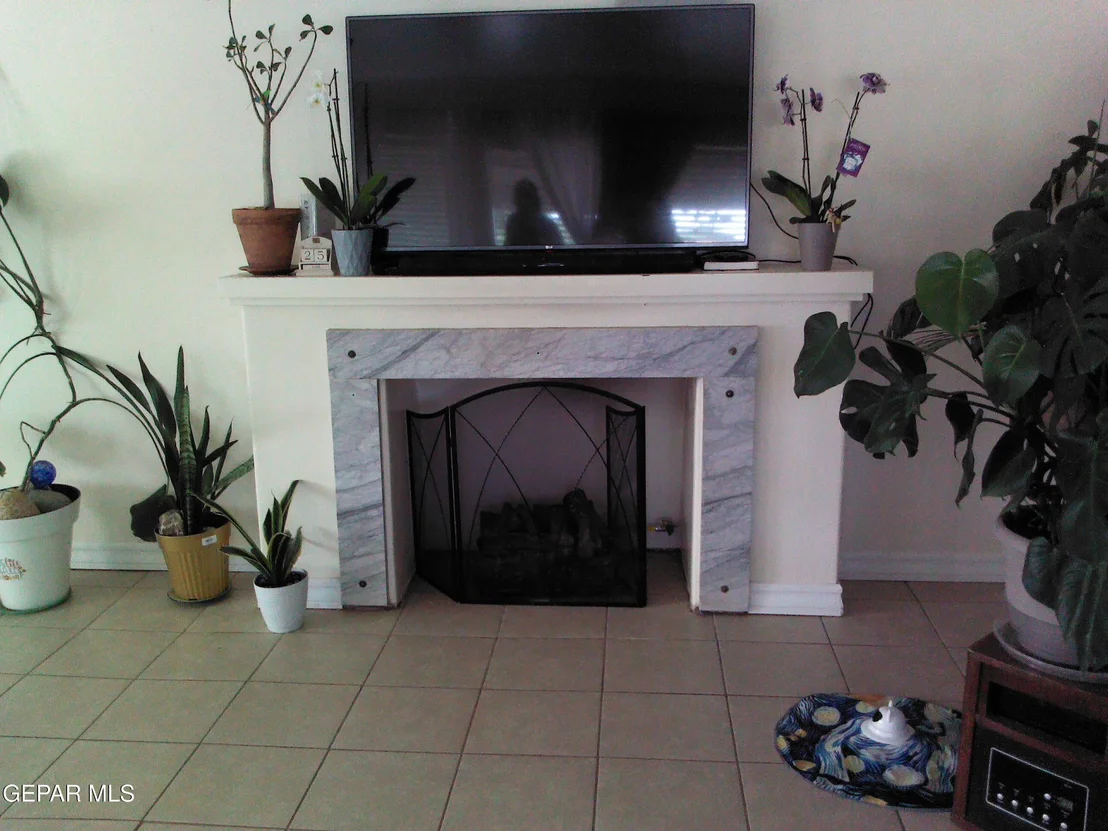 Photo of 500 TAMARISK Street