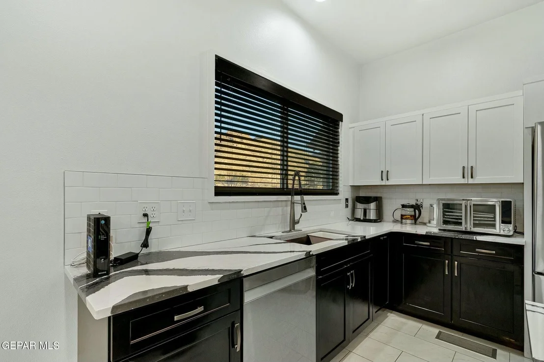 Photo of 6010 TORREY PINES Drive