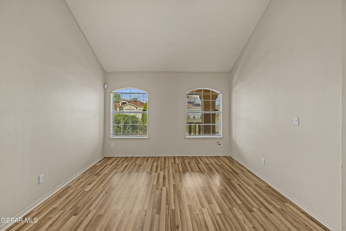 Photo of 10817 WALDEN POND Street