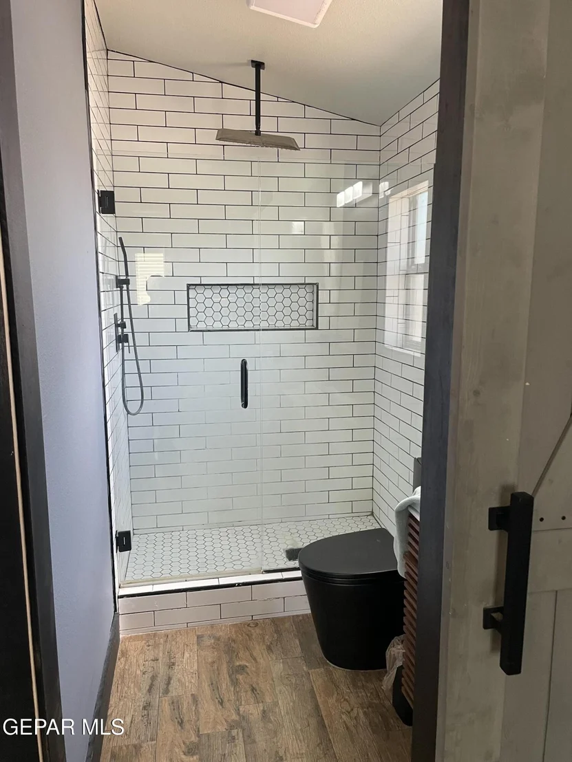 Photo of 472 Valle Suave Drive