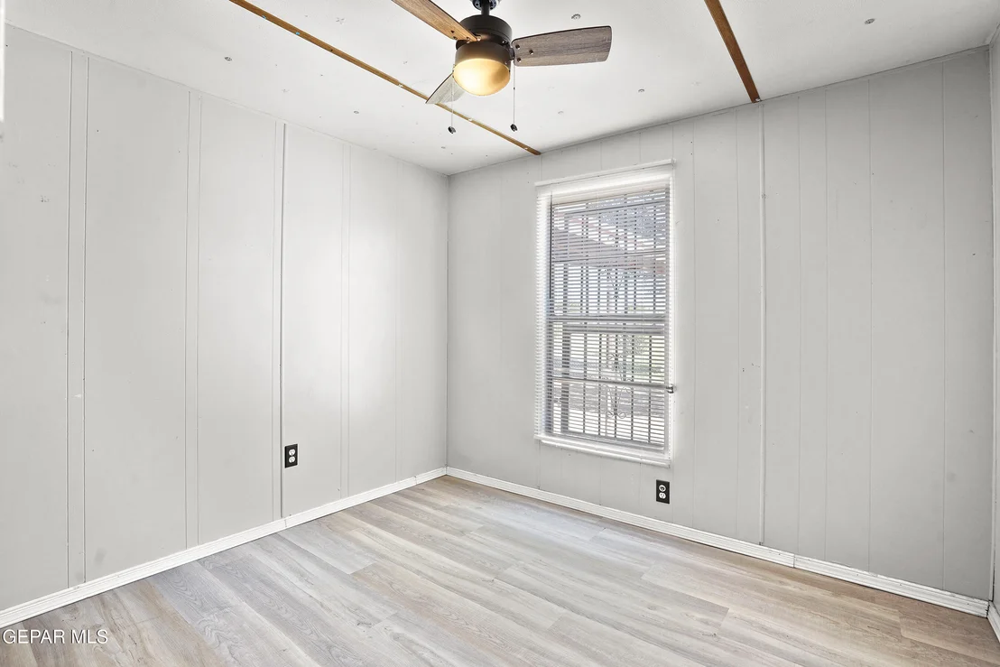 Photo of 300 RUFFIAN Way