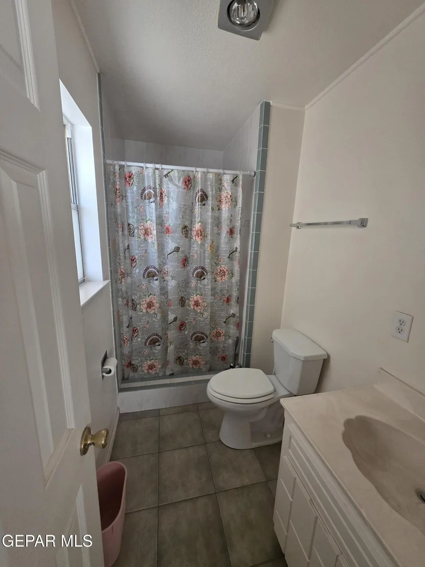 Photo of 9417 VERDUN Way