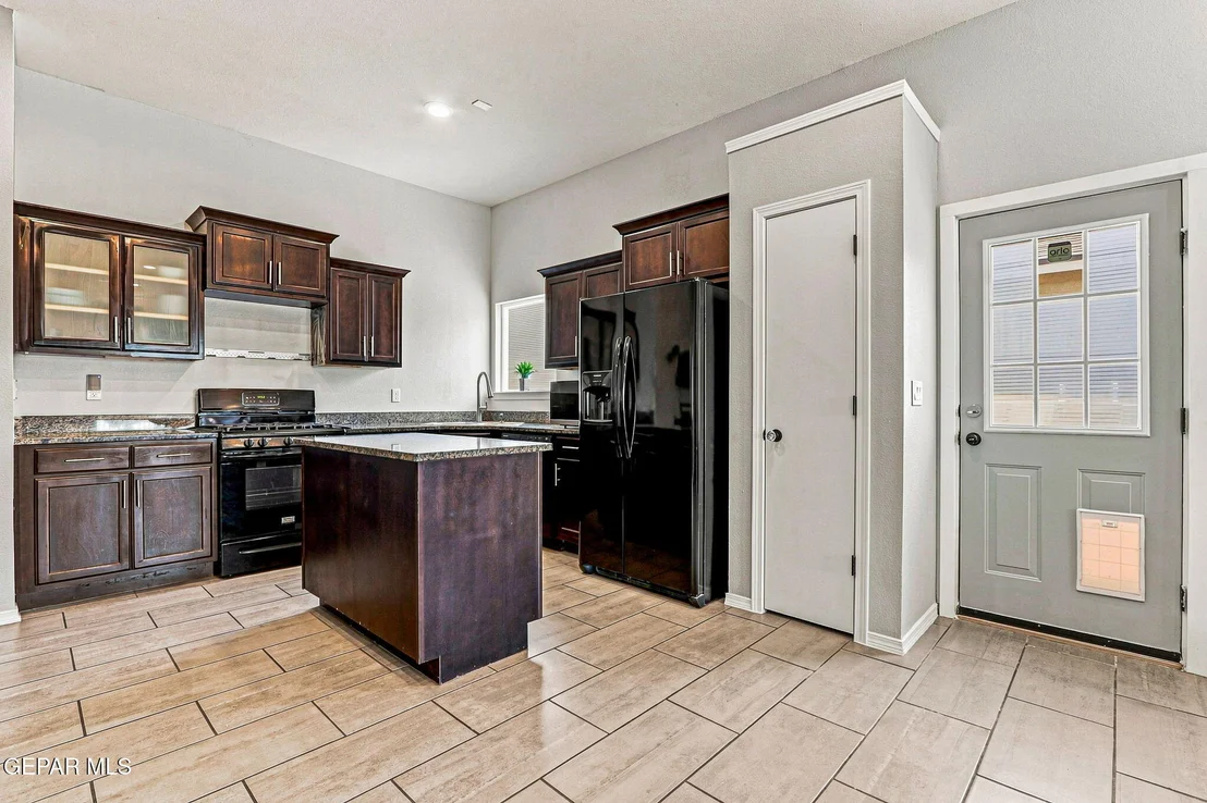 Photo of 312 VILLAS DEL ESTE