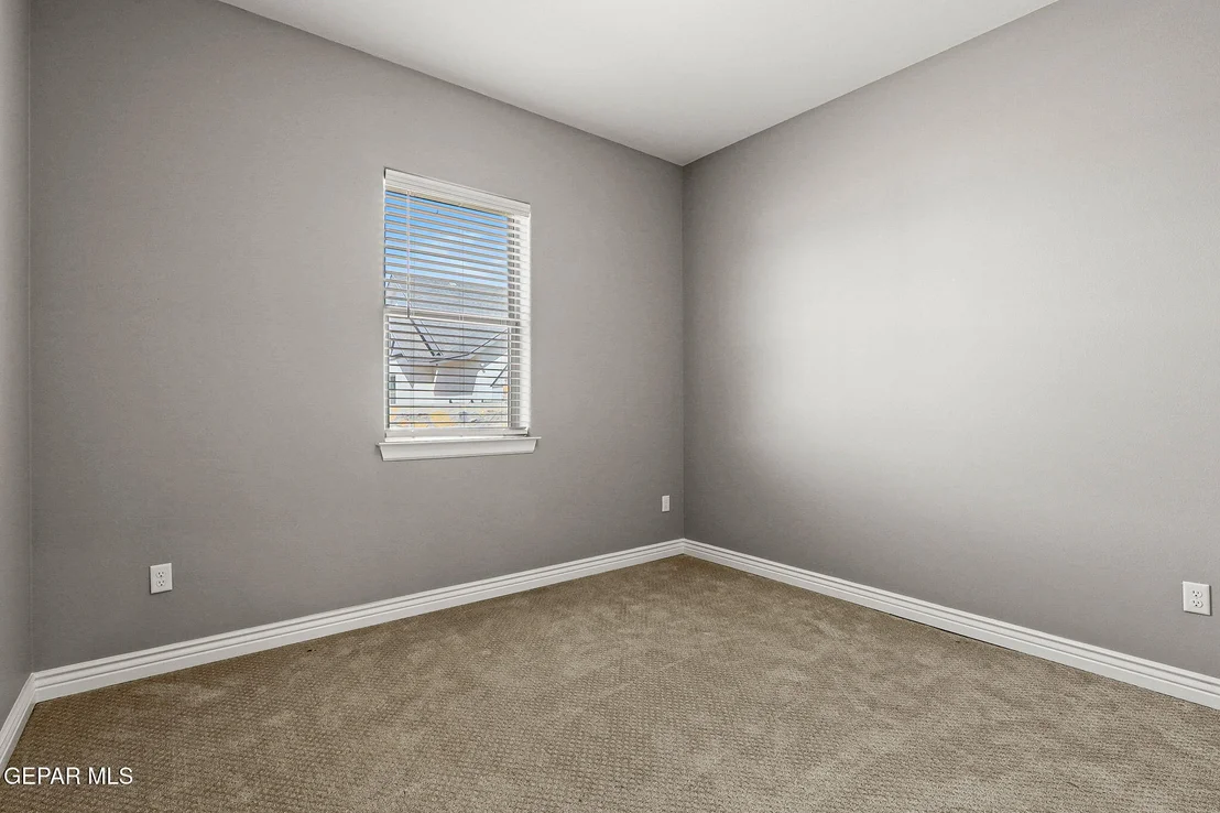 Photo of 996 WILLOW RIVER Drive