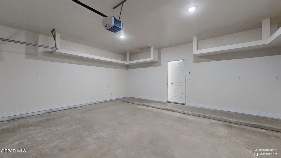 Photo of 325 Apodaca Road