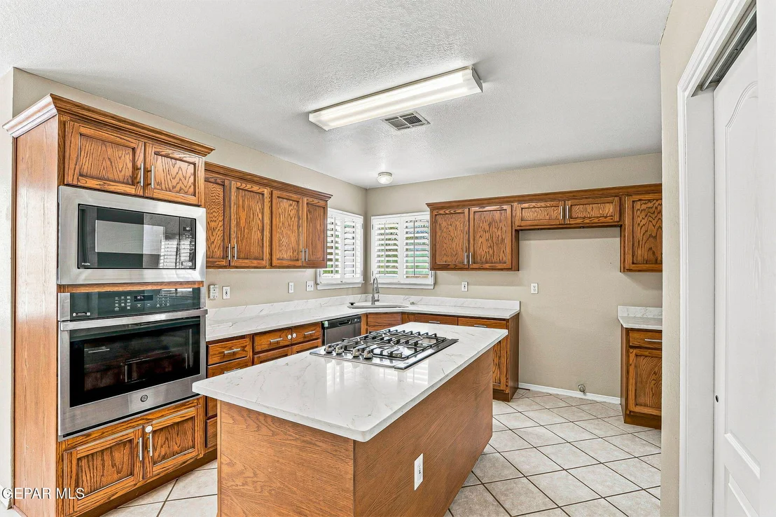 Photo of 6076 LOS SIGLOS Drive