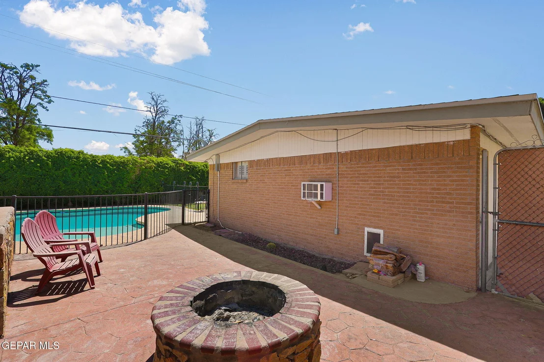 Photo of 4540 Swan Drive Drive