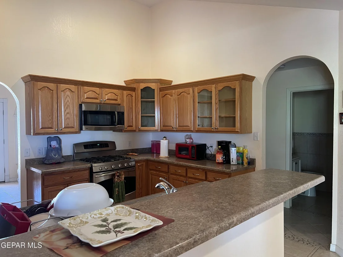 Photo of 225 PEYTON Road
