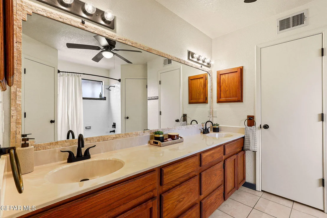 Photo of 1828 Chris Scott Drive