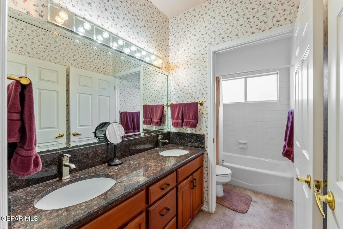 Photo of 1111 Sun Ridge Drive