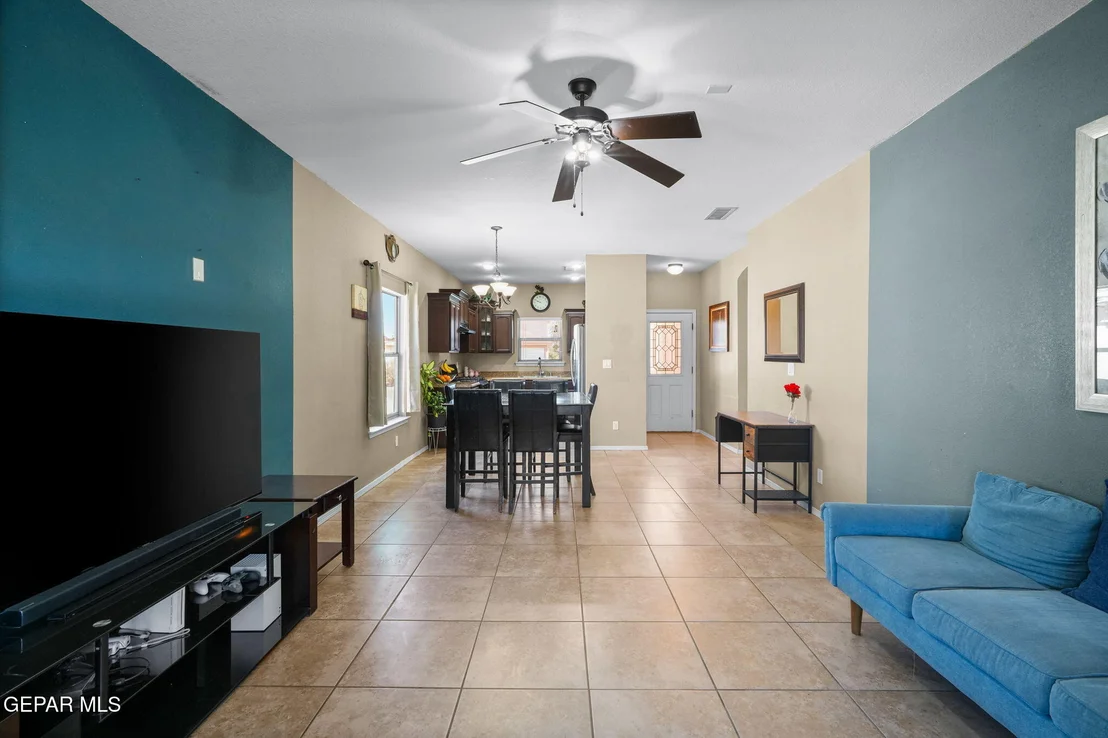 Photo of 3281 GARDEN POINT Drive