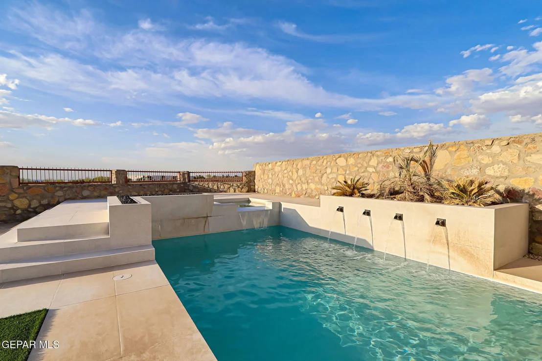 Photo of 7437 CAVESON Road