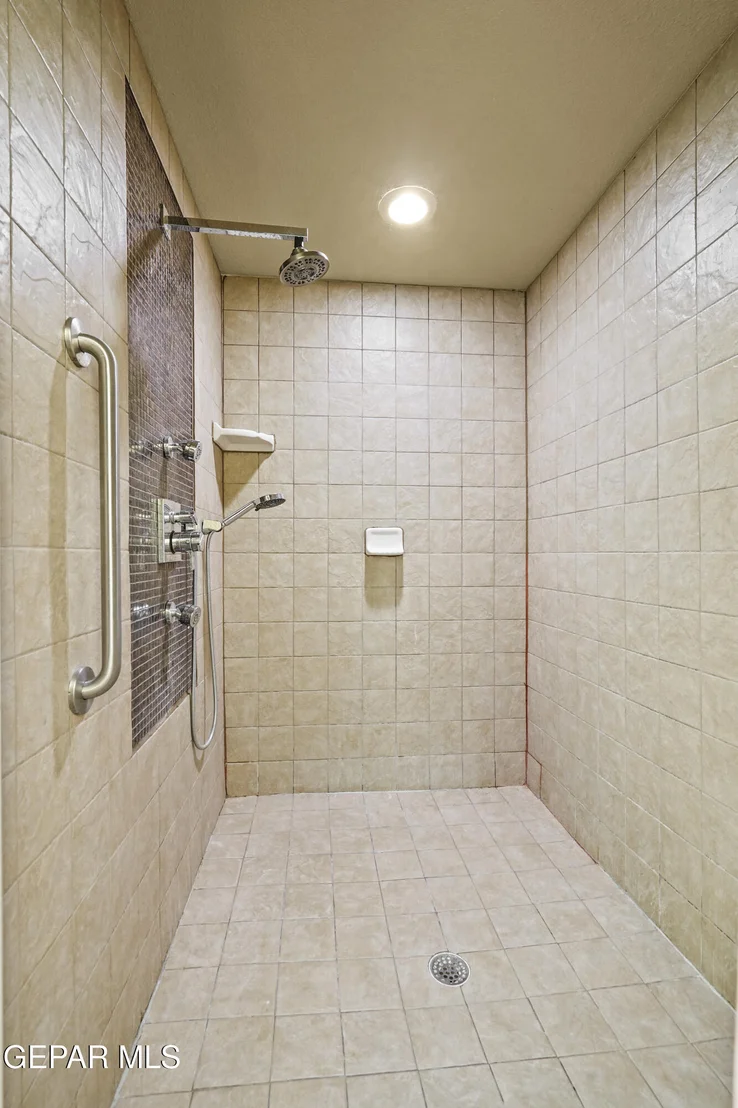 Photo of 412 1/2 DOLAN Street