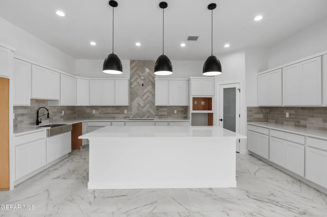 Photo of 769 Cedarwood Drive