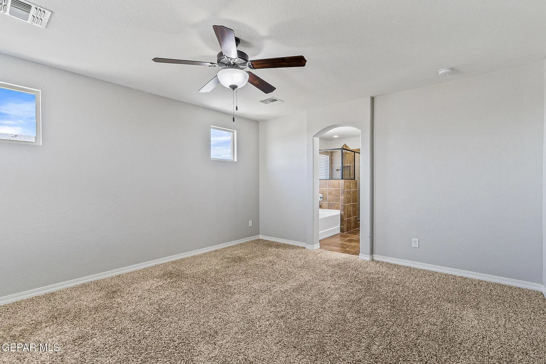 Photo of 7108 N North Skies
