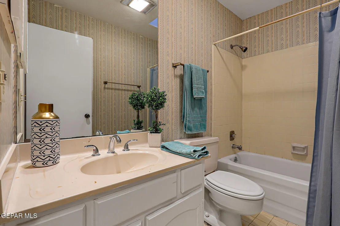 Photo of 11604 Cedar crest Drive