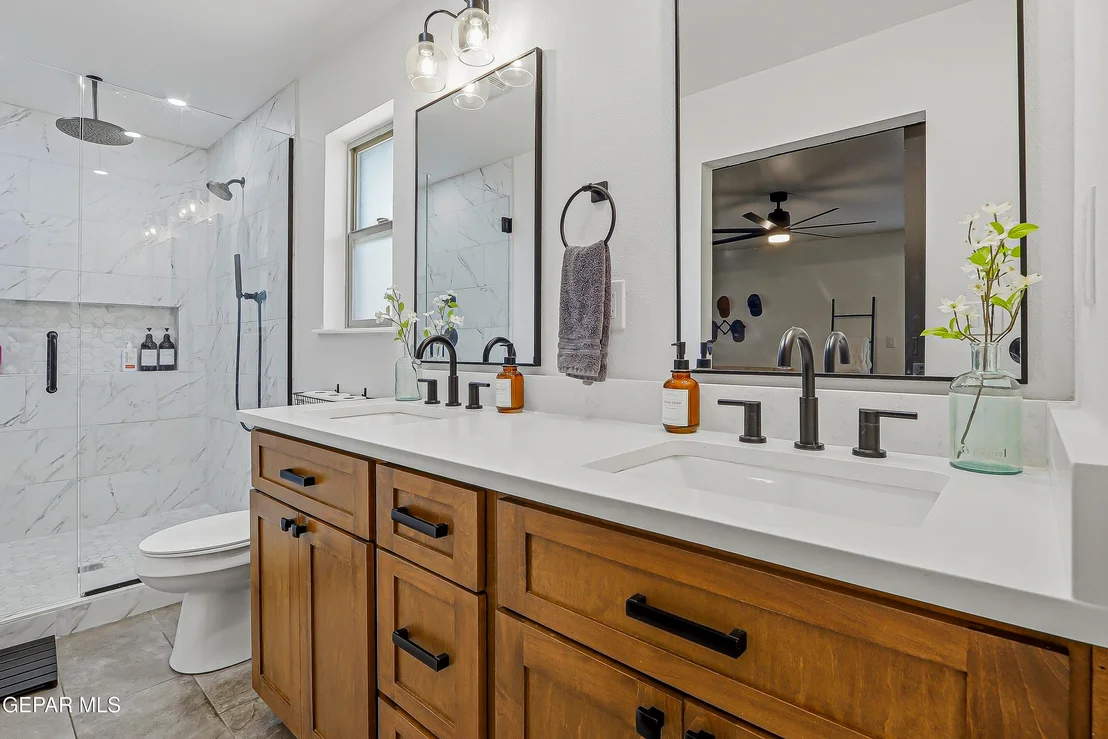 Photo of 10605 CAUSEWAY Drive