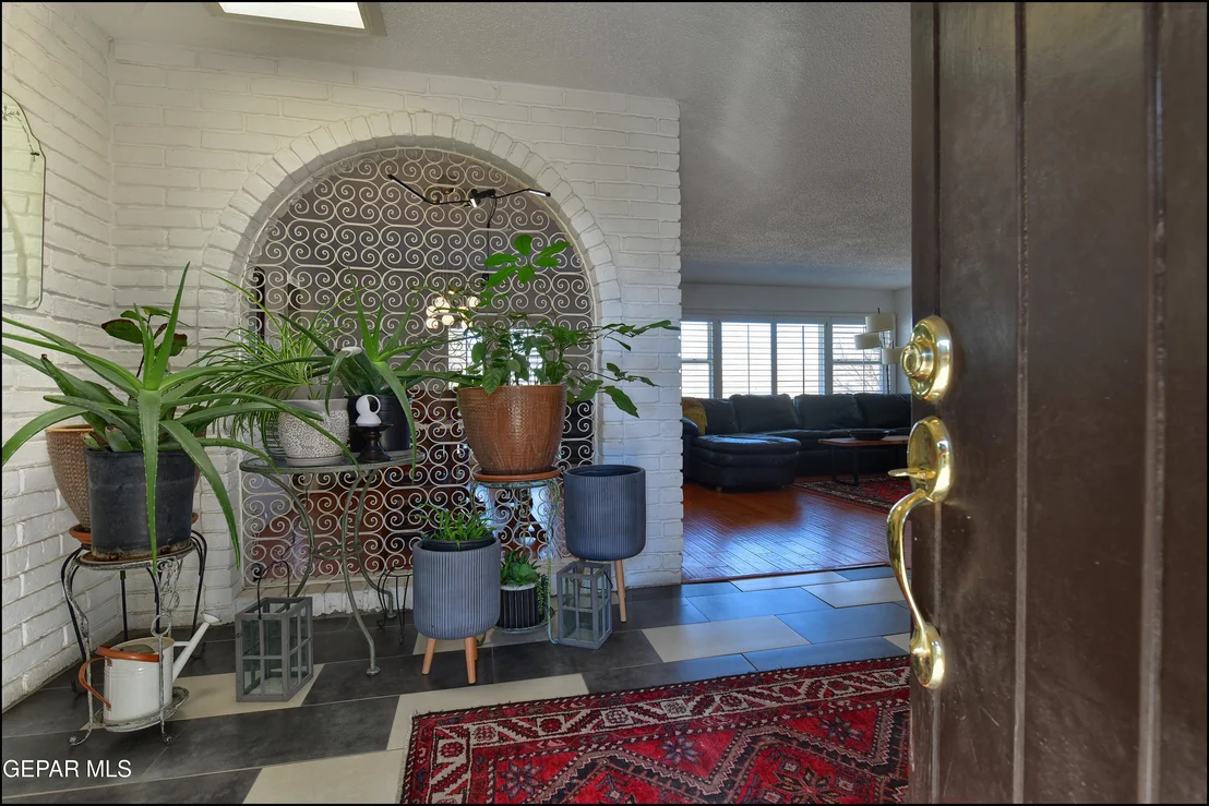 Photo of 411 CROWN POINT Drive