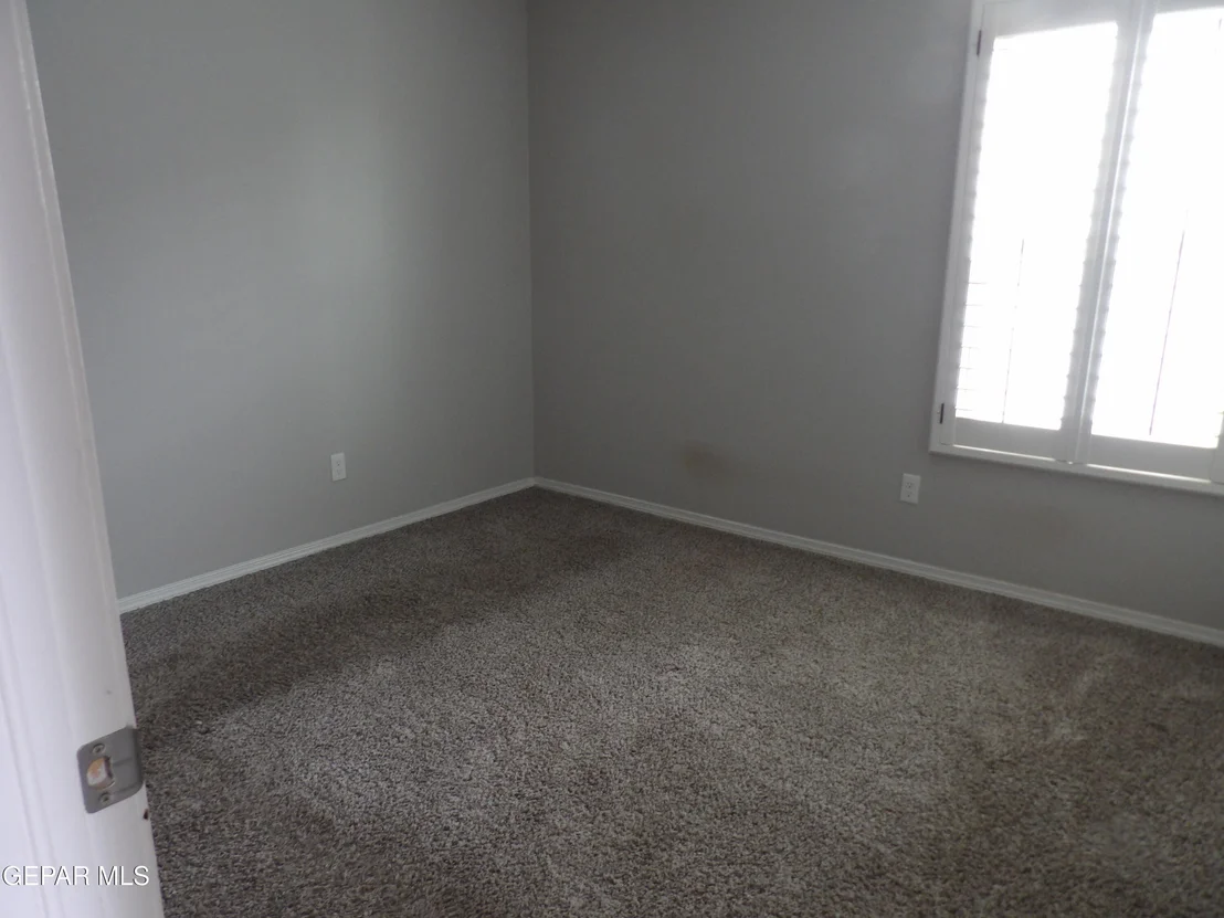 Photo of 13709 OLNEY Avenue