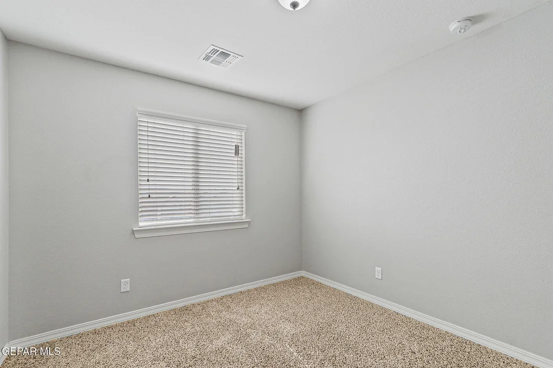 Photo of 7108 N North Skies