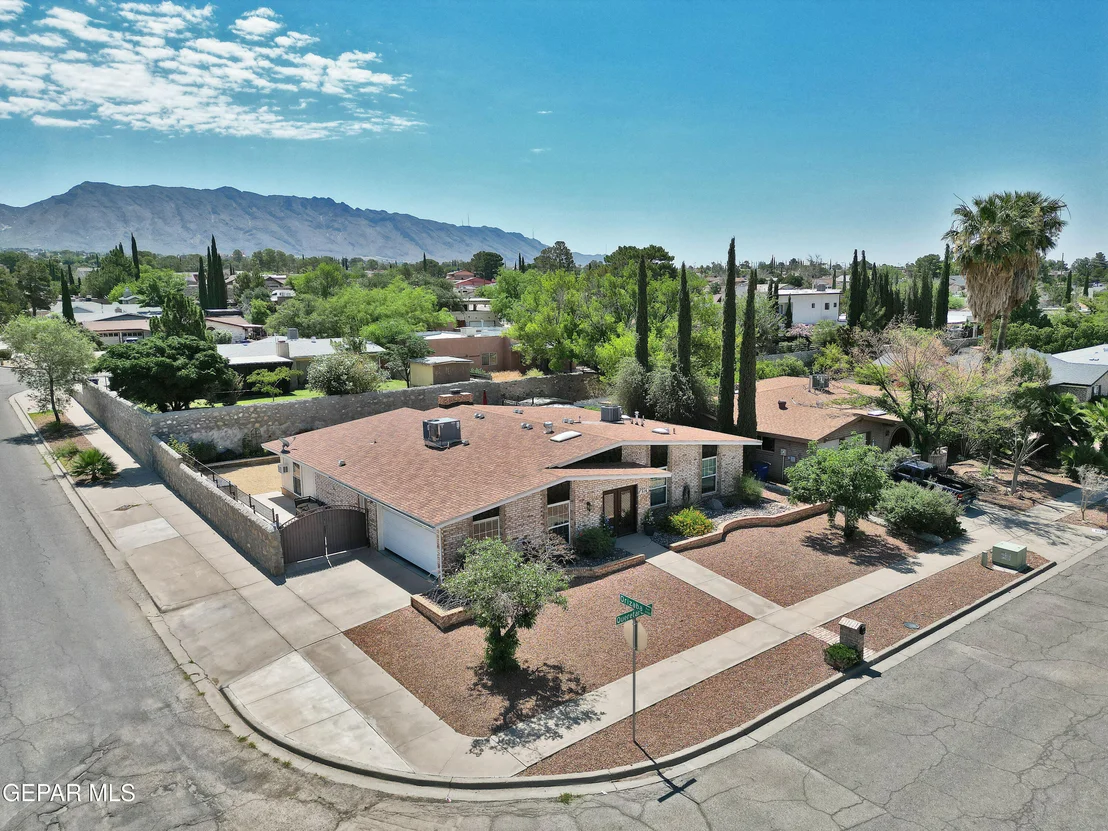 Photo of 516 QUERETARO Drive