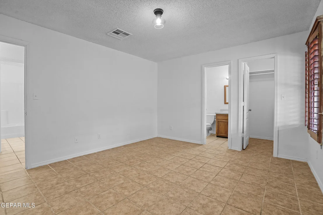 Photo of 11753 BELL TOWER Drive