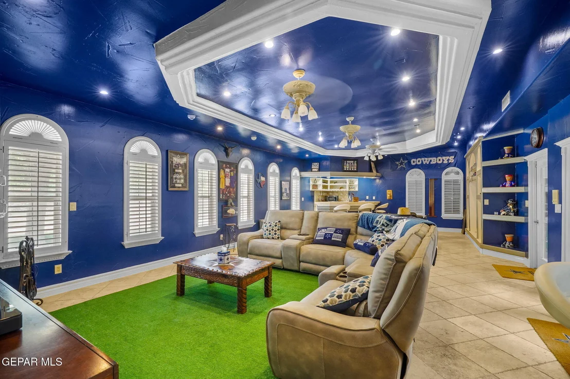 Photo of 605 MEADOW WILLOW Drive