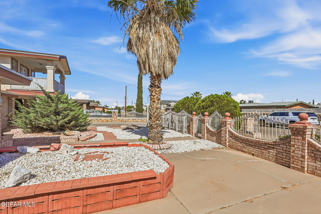 Photo of 11328 BEACH FRONT Drive