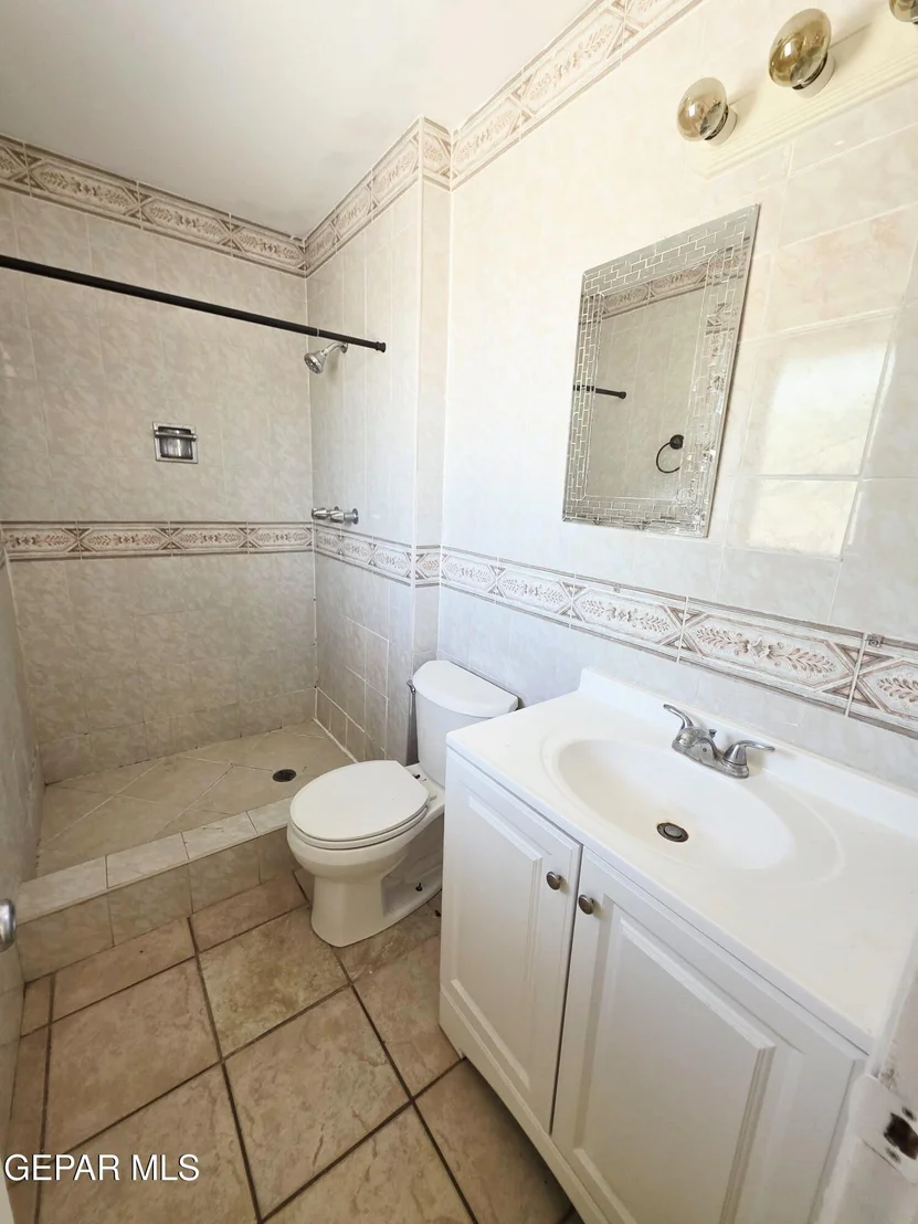 Photo of 208 Viking Drive