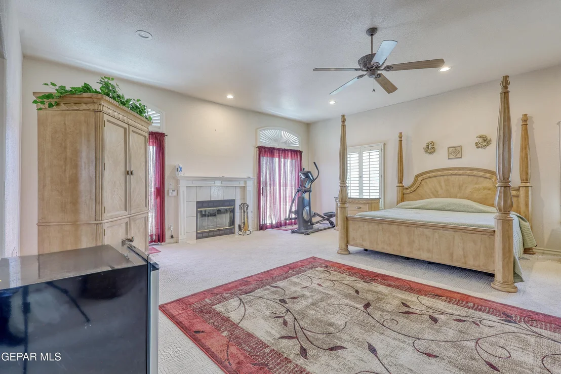 Photo of 1361 GATE Place