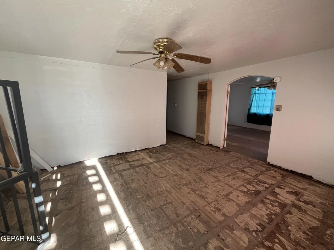 Photo of 230 LOCUST Street