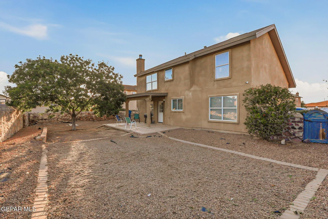 Photo of 680 Sequeiros Court