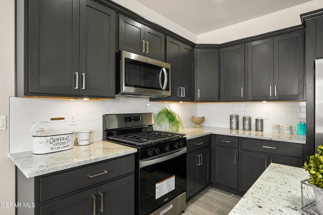 Photo of 3825 Object Place