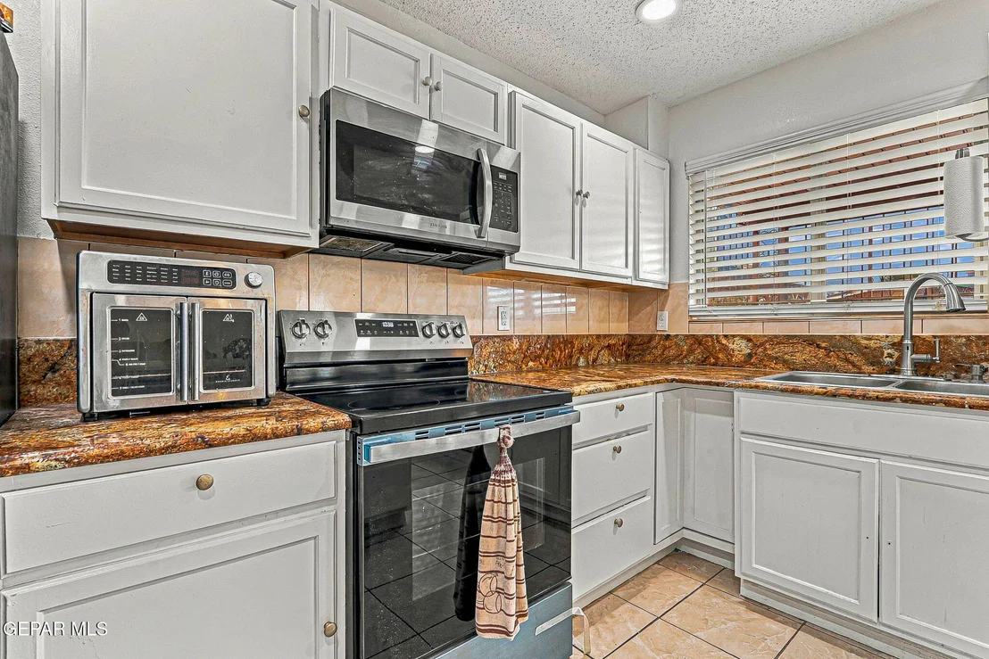 Photo of 11013 BOB STONE Drive
