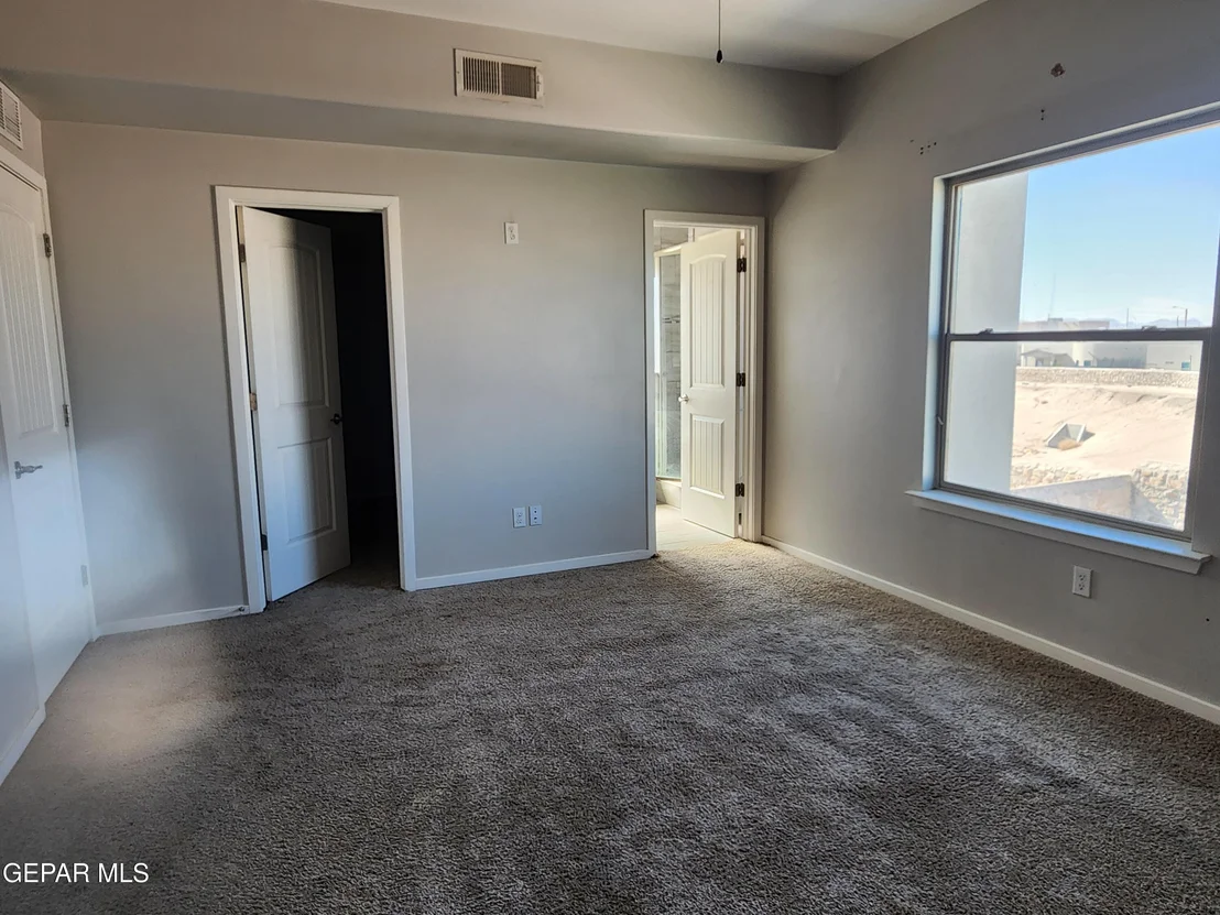 Photo of 10093 HUECO JUNCTION Road