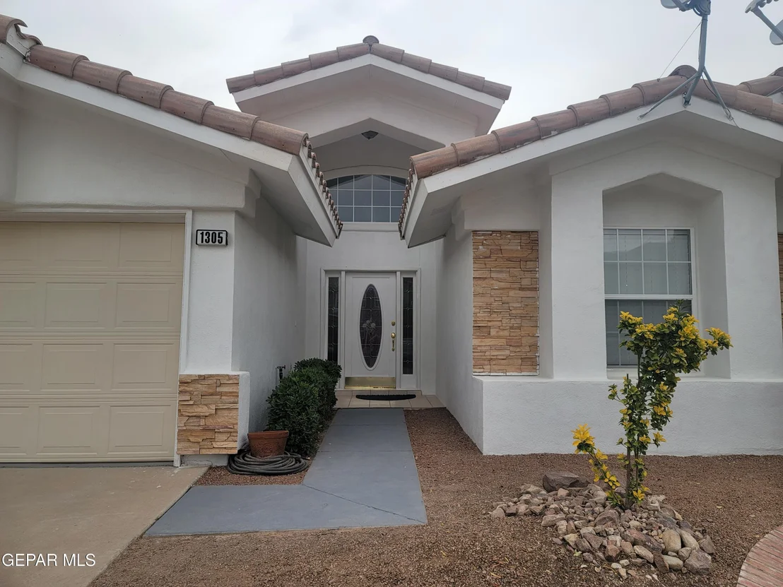 Photo of 1305 TRAIL RIDGE Drive