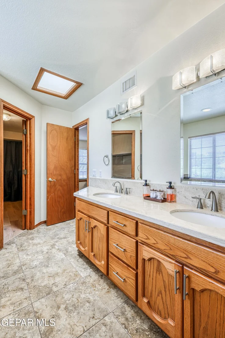 Photo of 6617 Isla del Rey Drive